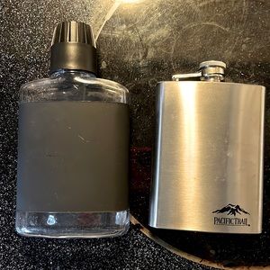 NWOT 2 Flasks